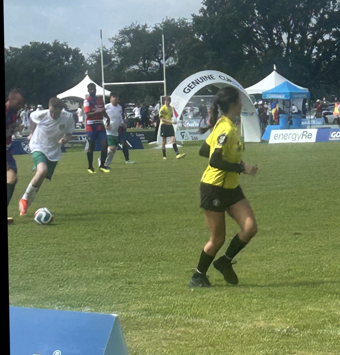 Sofia_Palma08's tweet photo. Ready for 3 days of action! 📣 I’m honored to return for my ✌🏼 yr as a Volunteer Referee at @GenuineWC. This event is incredibly special, and I can't wait to support these amazing athletes.🏆 #GenuineWC #SportsReferee #GivingBack @KC_Girls_Soccer @collegesoccerid @ImYouthSoccer https://t.co/vJSmZw236i