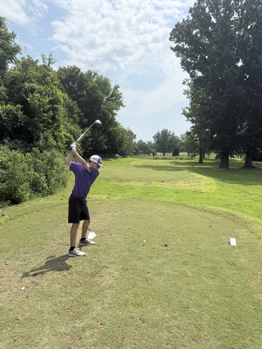 smyrnagolf's tweet photo. Back by popular demand, Opening Tee Shots! #GolfDawgs @SmyrnaBulldog https://t.co/8KizrfDOej