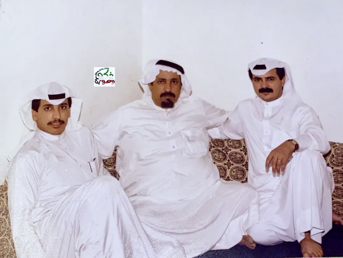 FFALBALOOD's tweet photo. من اليمين
 فارس ماجد السحلي
 ورافع الجرمان رحمه الله
 وفيصل رافع الجرمان 
الله يشافيه 
الصوره بداية الثمانينات في الفروانيه ديوان بو فيصل
#السحلي_الجرمان_الفروانيه
#ذكرى_وصوره_المطيري https://t.co/hU0FrEI9DI