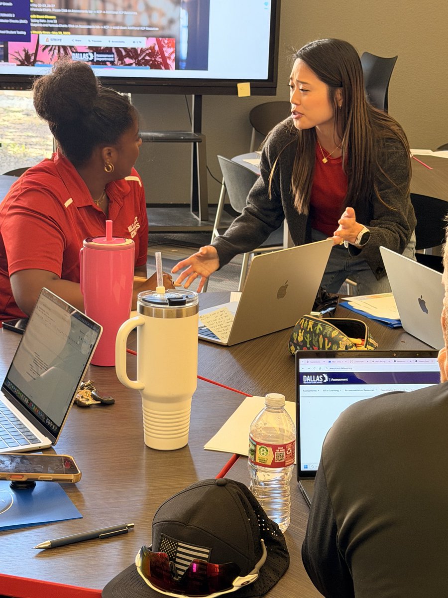 JettKirsten's tweet photo. Visited @AnneFrankDISD, @PrestonHollowES, and @PanthersHHS to see New Teacher Academy in action. Strong leaders. Strong teachers. Strong start to the year. Proud of the work across the Hillcrest Feeder! @Region5_DISD @dallasschools @N_Bernardino ๐พ #BluePrintforExcellence https://t.co/0XAFUhIRz7