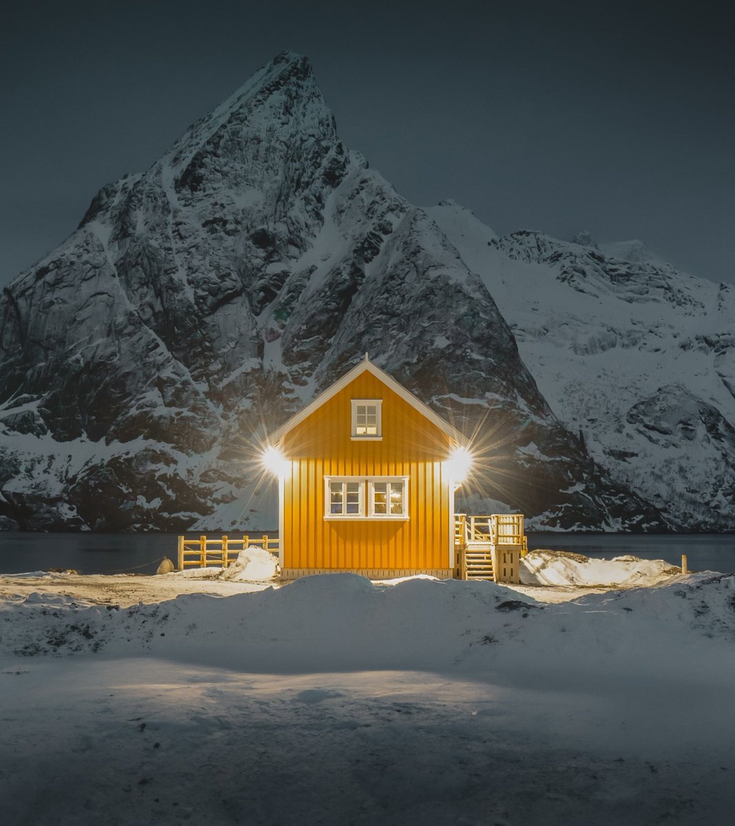 visualsofearth1's tweet photo. Lofoten Islands, Norway https://t.co/wjn26KO7IH