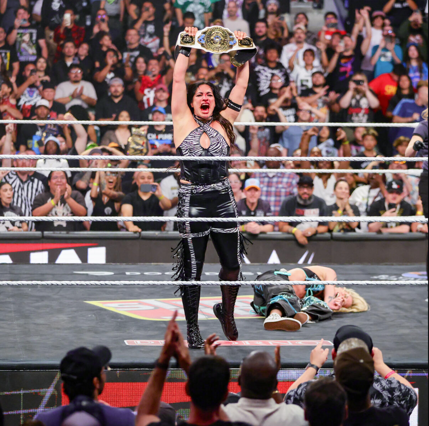 thejudgmentdayy's tweet photo. big mami cool and big sexy raquel rodriguez @RaquelWWE  the greatest women's Intercontinental Champion of all time. 
#thejudgmentday #raquelrodriguez #wweraw 
📸WWE photo gallery https://t.co/kPWOe3mbpR