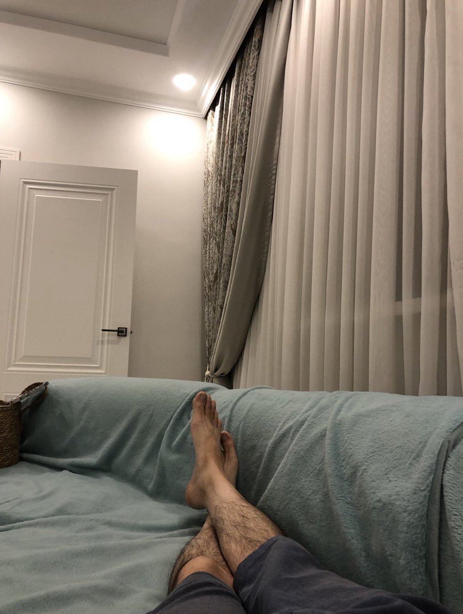 Asobolika's tweet photo. Отдыхаю за вас 😎 https://t.co/hz0TMv80eR