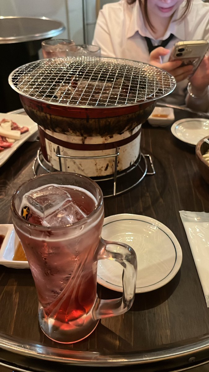 shinoa__SR's tweet photo. ルナちゃん🌙🍻 https://t.co/cox7HWJvtK