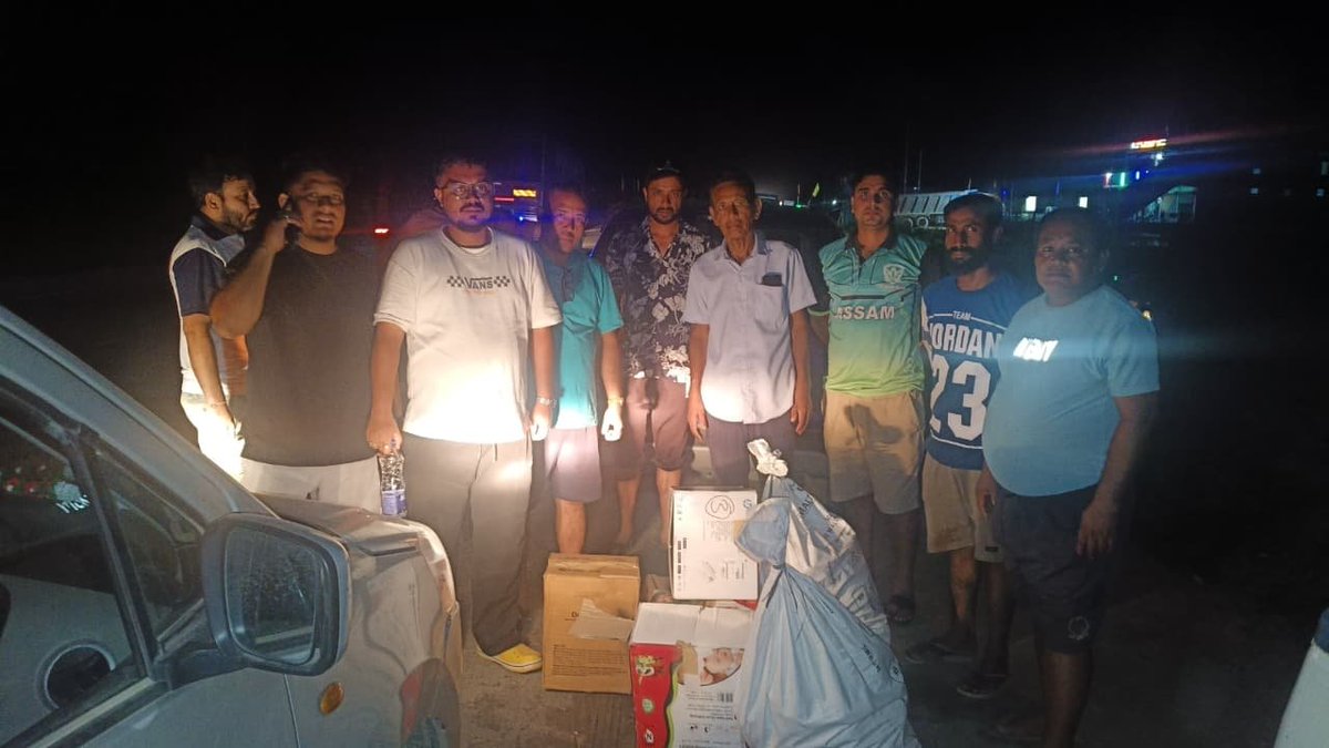 AssamFci's tweet photo. In every flood-hit village of #Assam , hope travels with those carrying food and relief. #FCI #Food _Warriors continue to serve despite difficult conditions. Let us come together to support every family fighting this crisis. #Humanity is our greatest strength.
@FCI_India @fci_ne https://t.co/FYcdl4xr4t