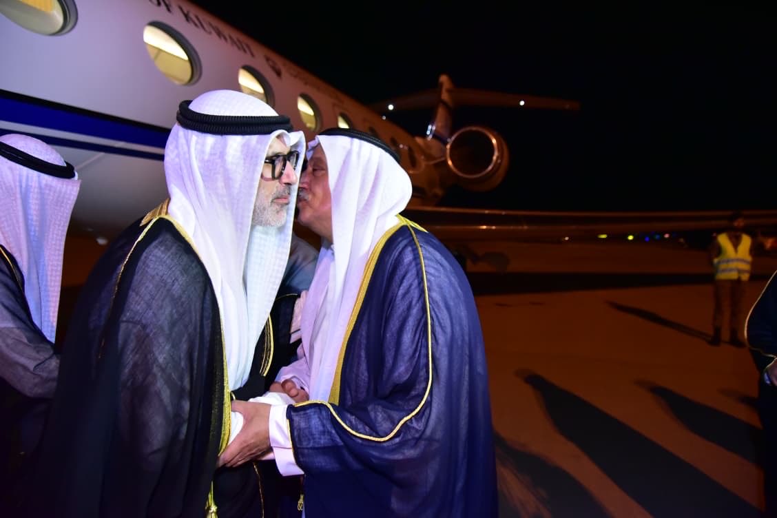 ForeignOfficePk's tweet photo. H.E. Sheikh Jarrah Jaber Al-Ahmad Al-Sabah, Minister of Foreign Affairs of the State of Kuwait, arrived in Islamabad today on an official visit at the invitation of Deputy Prime Minister and Foreign Minister Senator Mohammad Ishaq Dar @MIshaqDar50.

Upon arrival at Islamabad International Airport, the dignitary was received by Mr. Zahid Hussain, Additional Secretary (Middle East), Ministry of Foreign Affairs.

During the visit, the two sides will hold talks covering the full spectrum of bilateral relations and exchange views on regional and international issues of mutual interest. The visit reflects the longstanding brotherly relations between Pakistan and Kuwait, anchored in shared history, mutual trust and close cooperation.