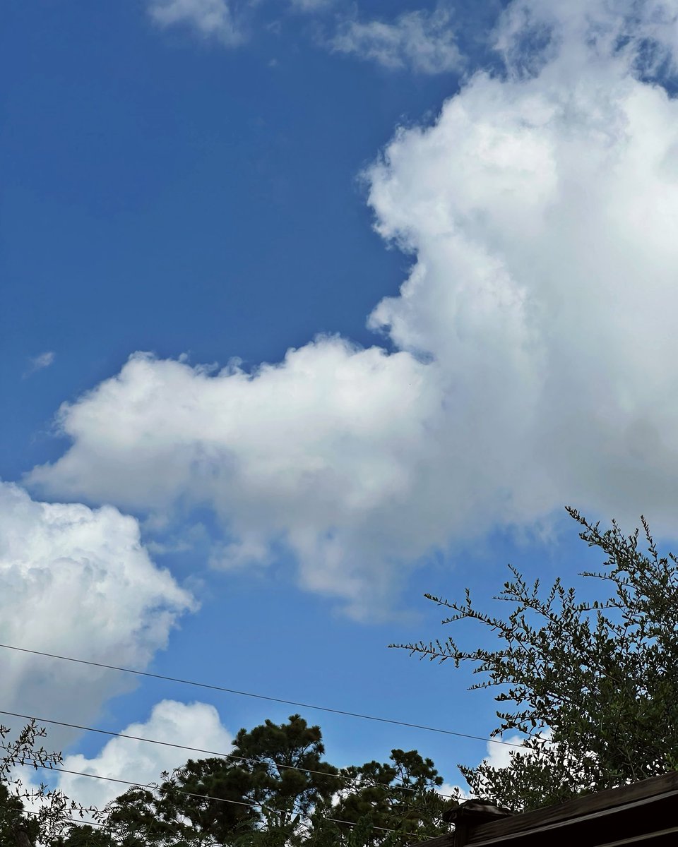 cloudnacre tweet picture