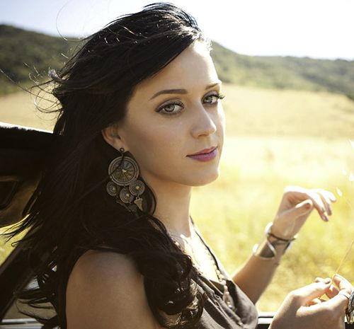 Spotify09943301's tweet photo. Katy Perry songs with over 50 million streams by the end of 2026

6. Hot N Cold = 1.633.676.547
7. Feels = 1.509.936.216
8. California Gurls = 1.506.980.196
9. I Kissed A Girl = 1.396.747.897
10. Teenage Dream = 1.310.155.782 https://t.co/KkG5jnWssa