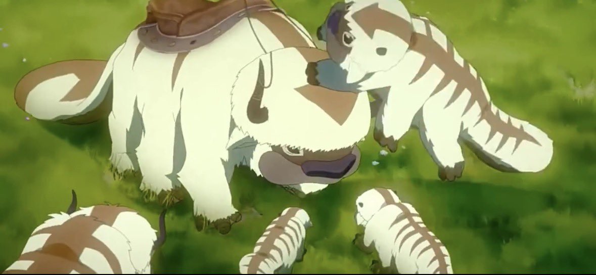 butchaunt's tweet photo. appa was meant to be the last of his kind. LOK shows all bison, even oogi, are of a different subspecies (tapered dorsal stripe, brown ears).
the new movie reveals more of appa’s subspecies (thick stripe down to tail tip, white ears). 
one baby has a tapered stripe but white ears https://t.co/8xvM6g6bFj