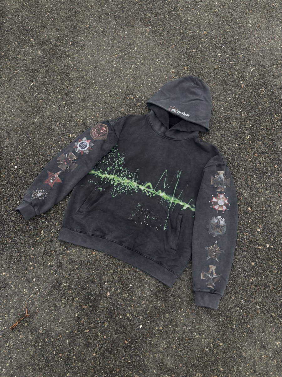 HoodDesigner54's tweet photo. Prestige Hoodie Dropping Soon..
#callofduty #modernwarefare #gaming https://t.co/Co0d1JXJlX
