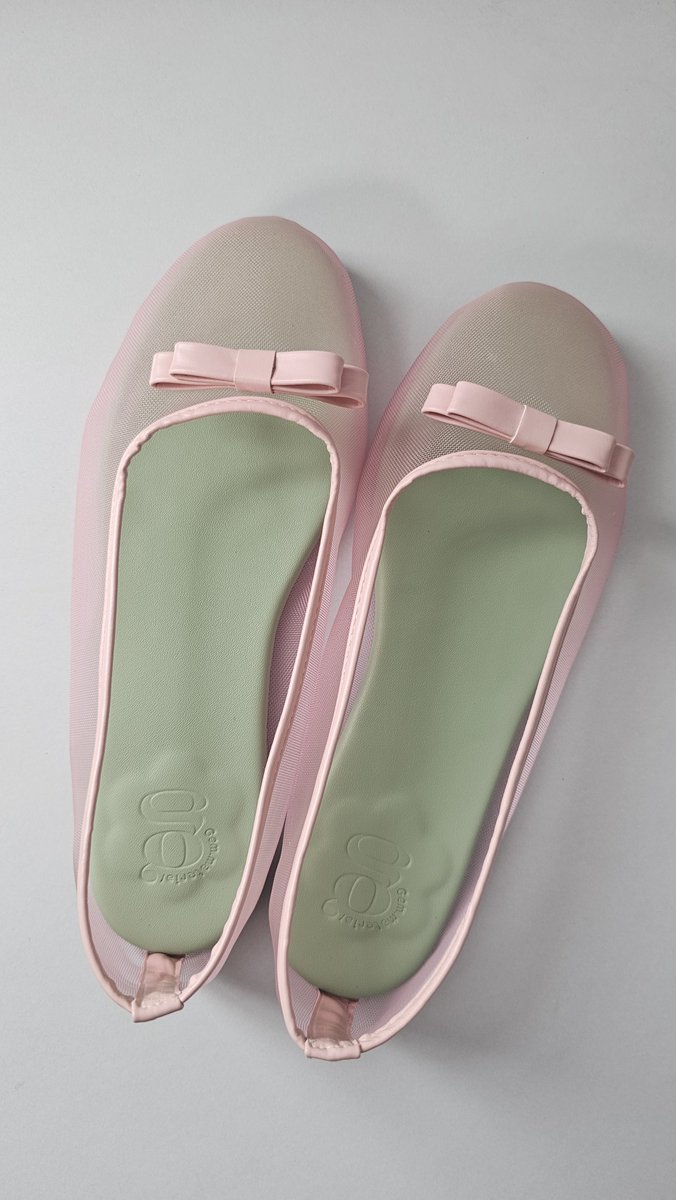 milkyshakx's tweet photo. ส่งต่อรองเท้า gem.material รองเท้าแมรี่เจน ตาข่ายปักดอกไม้ รุ่น garden สี Pink Mesh ไซซ์ 39 (ลอง1ครั้งค่ะ น้องใหญ่กว่าเท้าเรา🥹) ราคา 360 รวมส่งค่ะ 
#ส่งต่อรองเท้า #ส่งต่อเสื้อผ้า https://t.co/QzbIdbEfiO
