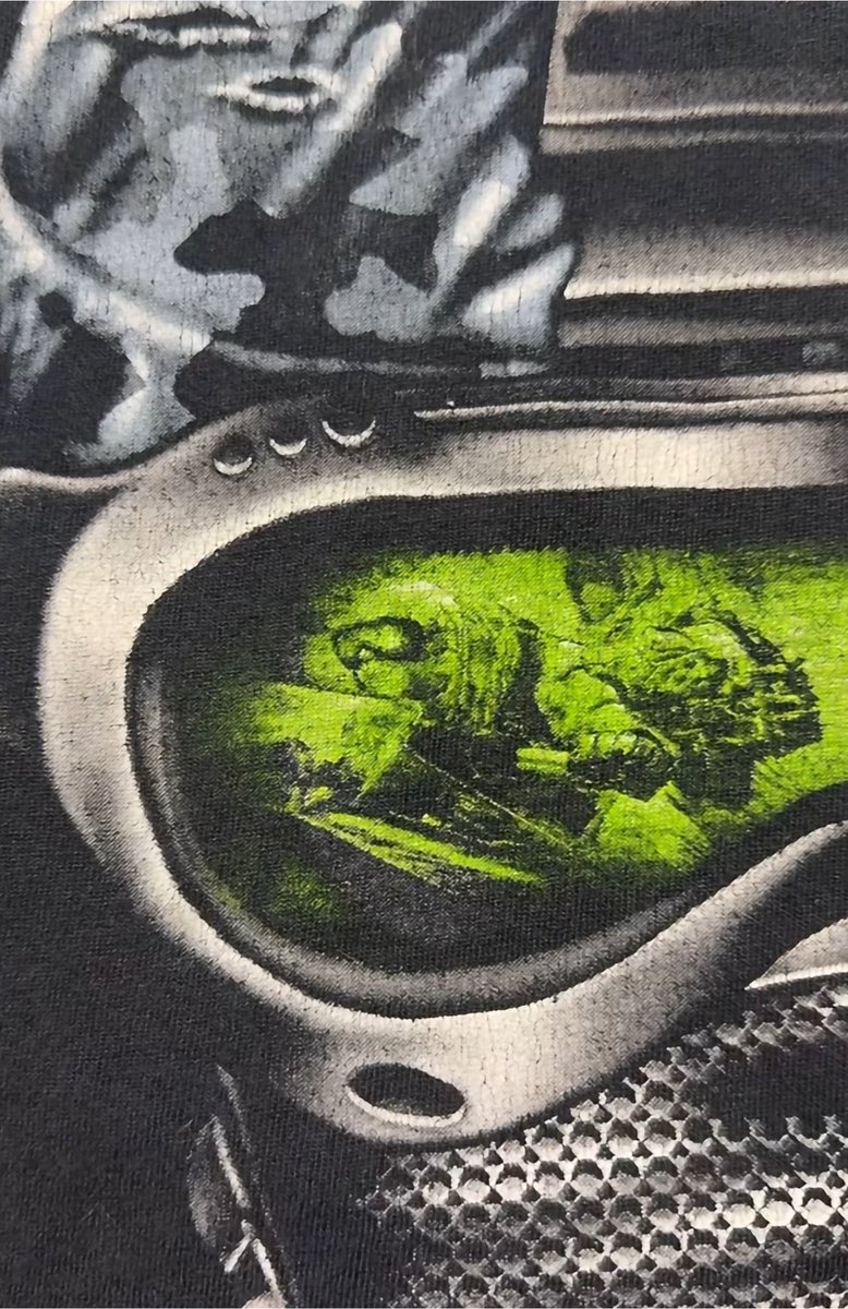 Shtreetwear's tweet photo. Call of Duty  MW2 Promo Shirt https://t.co/KMPJ55kUsU