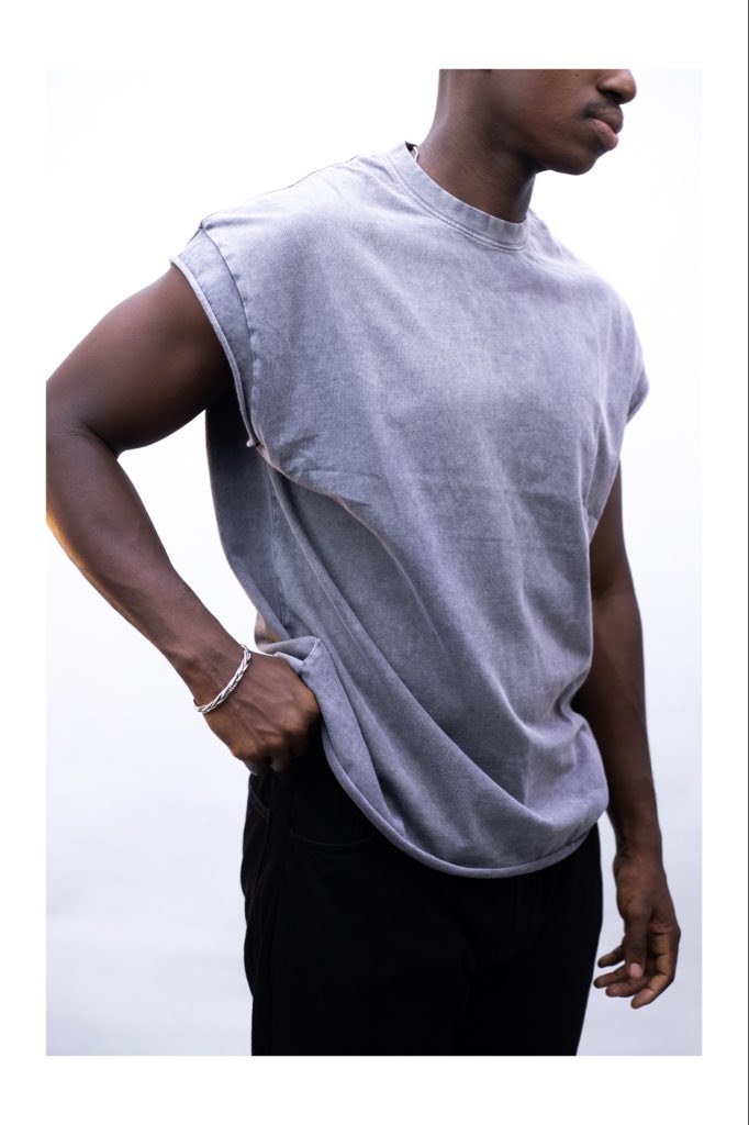 shopalpha_'s tweet photo. @oduwolsss_ The gym built the physique.
We made sure the clothes didn’t hide it. https://t.co/tqDscCaEOb