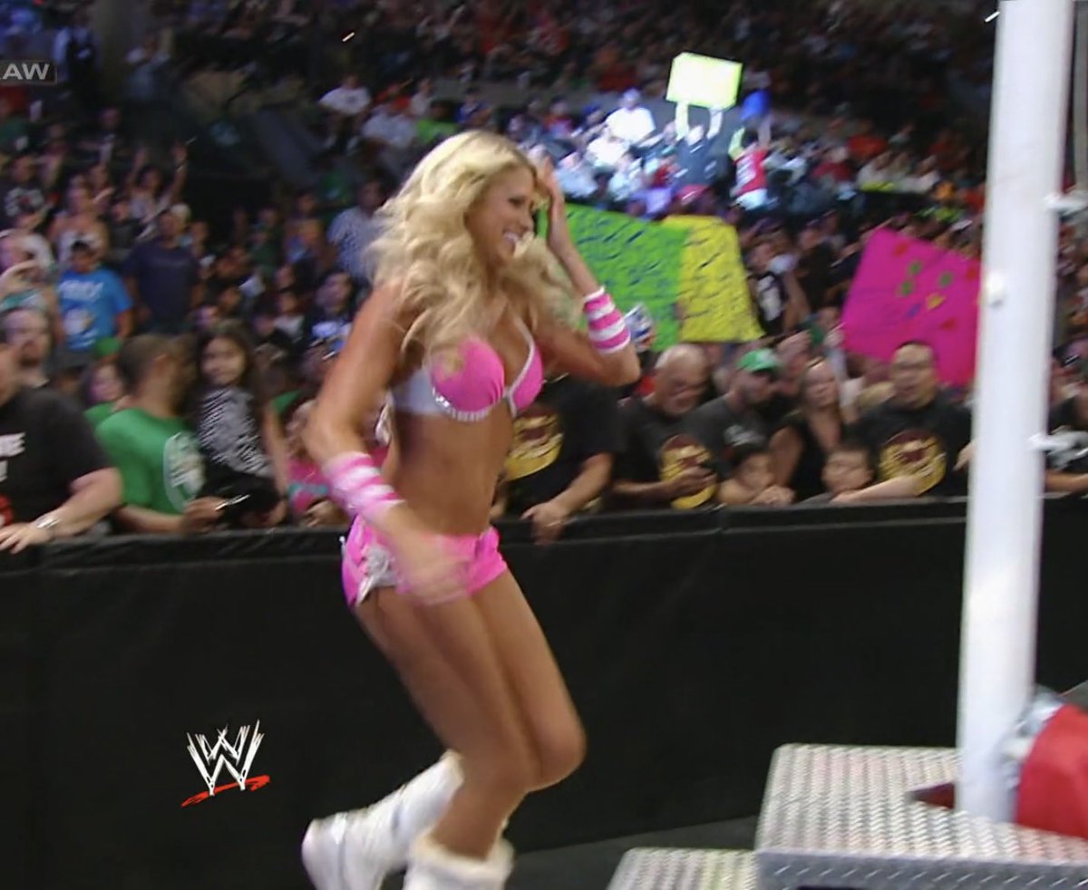 ms2002princess's tweet photo. the love that i have for this ring attire https://t.co/Tn5xqveNVE