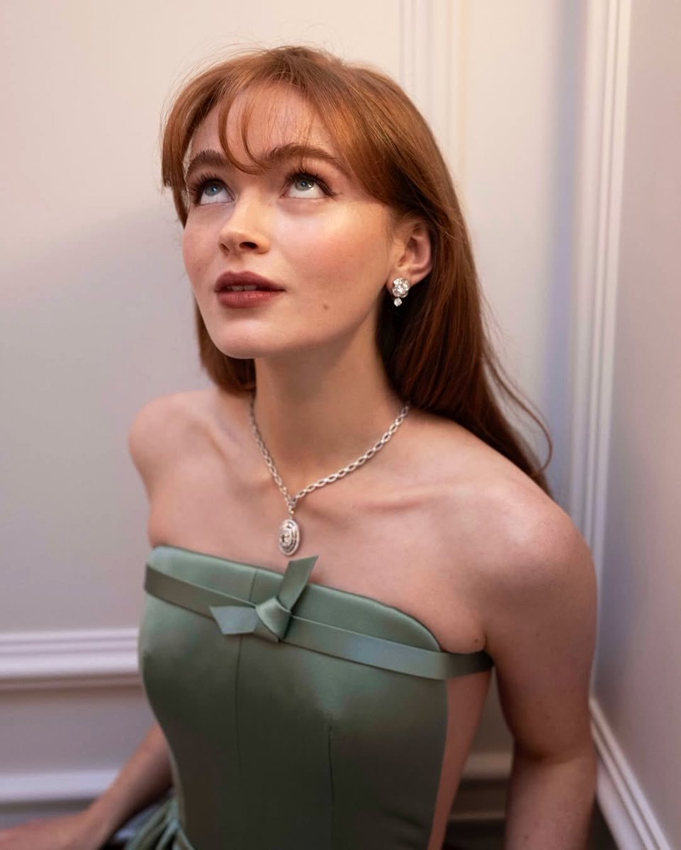 tribtoy's tweet photo. super-pale redheads are so fucking hot 🤤🤤 https://t.co/EwortG3zcD