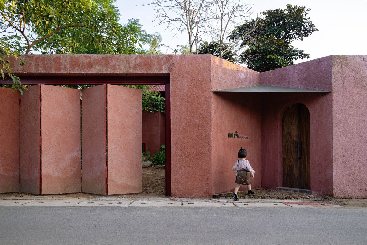 4AAAAart's tweet photo. MÔ He’ritage Villa by MÔ he studio

Sơn Tây, Hanoi, Vietnam 🇻🇳 https://t.co/6IbALwuBZn