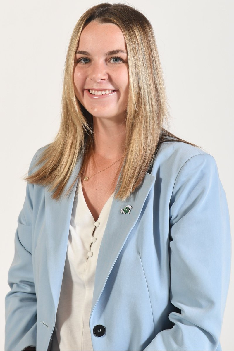 GreenWaveFac's tweet photo. A #FacilityFriday farewell to a five-year veteran of our krewe Director of Facilities &amp; Event Management @maddie_w82. Maddie rose through the ranks of our unit and will be greatly missed. Best of luck in your career and next life adventure! #RollWave 🌊 https://t.co/qE91bqkhu6
