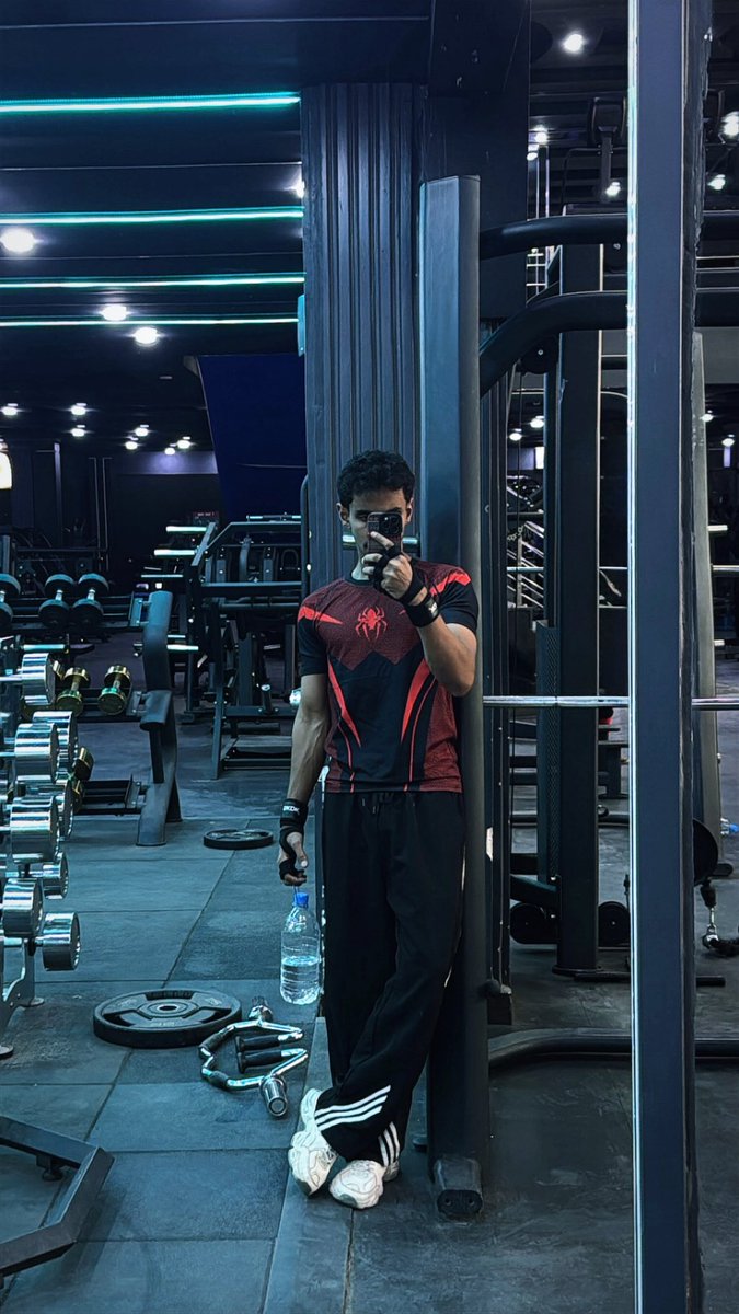 l5ex_'s tweet photo. 🕸️ https://t.co/KommK3p7aj