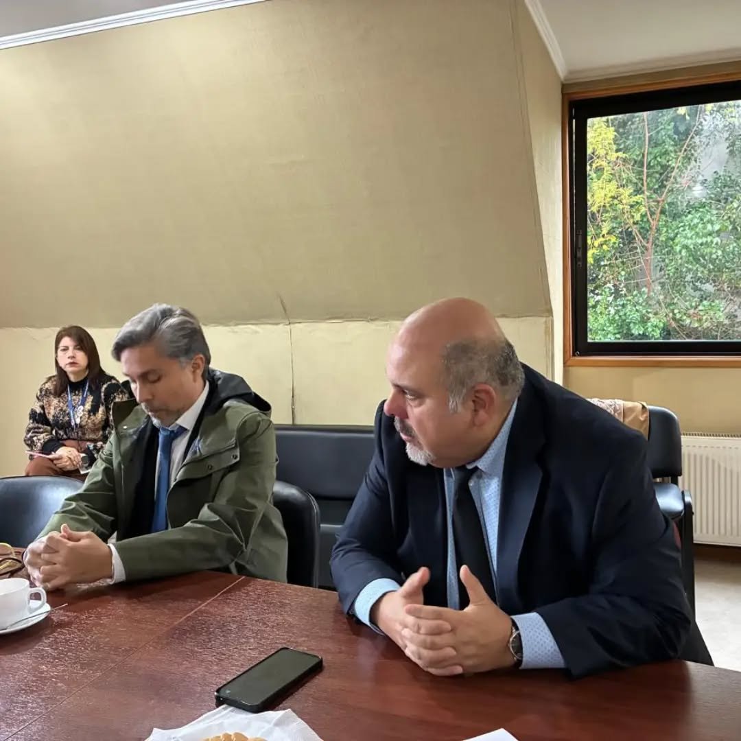 DPP_Maule's tweet photo. La Comisión Regional de Justicia Maule sesionó para abordar estado de los servicios vinculados frente a la emergencia climática y reforzar continuidad en la atención a usuari@s.
Defensor Regional, José Luis Craig, informó que oficina de comuna de Licantén mantiene atención remota https://t.co/CFRLhblsEn