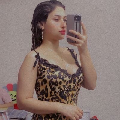 X2blh's tweet photo. هاي المراهقه تفتح كام لحبيبها تكمله المقطع من اخوها يكشفها و يجبرها تسوي موطه نشرته داخل قناتي تليكرام      

https://t.co/r0jnuQH5pE https://t.co/rypXJmy5vg