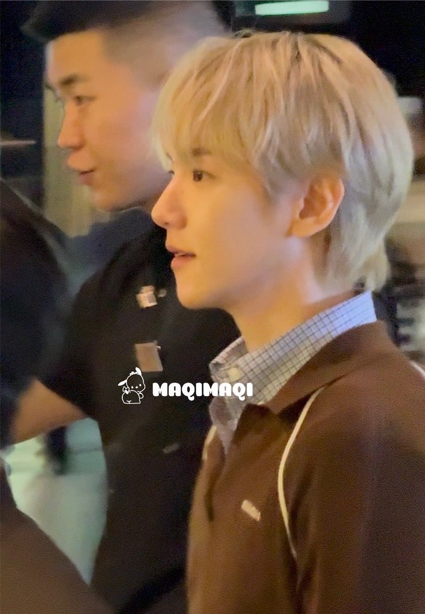 bbbhyunn's tweet photo. น้องแบคฮยอนกับอะไรแบบนี้คือดูมีอยู่จริงที่ก็เหมือนไม่มีอยู่จริง ดูจับต้องได้แต่ก็ไม่มีวันเอื้อมถึง ได้เห็นเป็นต้องนอนละเมอเพ้อพกเก็บไปฝัน 😭👌🏻 https://t.co/YKF9GtmbNR