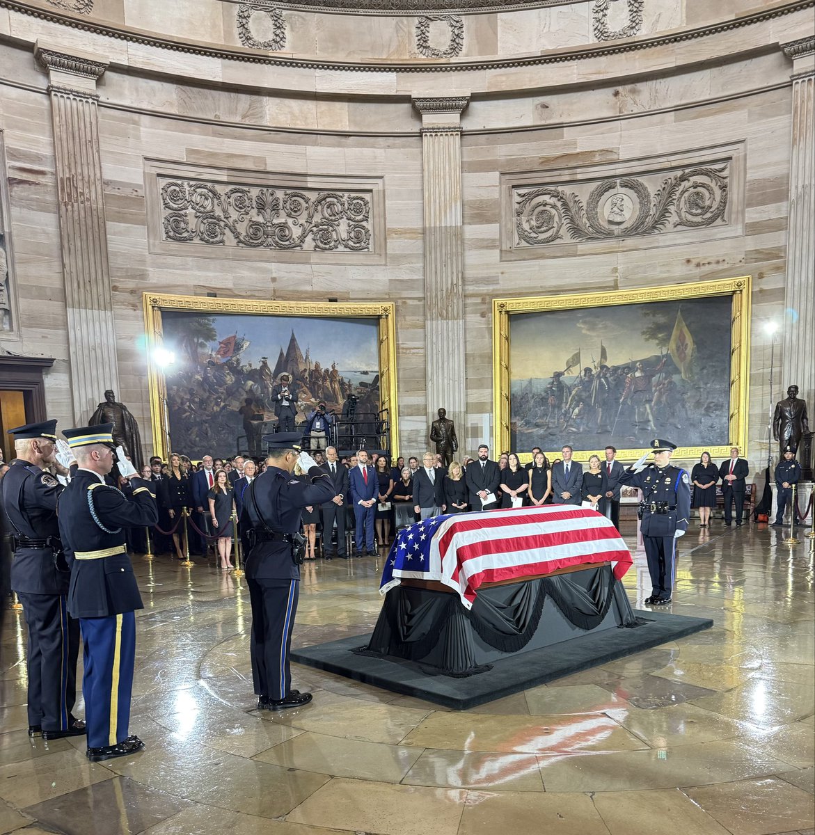 michaelgwaltz's tweet photo. Rest easy Colonel Graham. We are manning the watch. 👊🇺🇸 https://t.co/eSNSrRjwEv