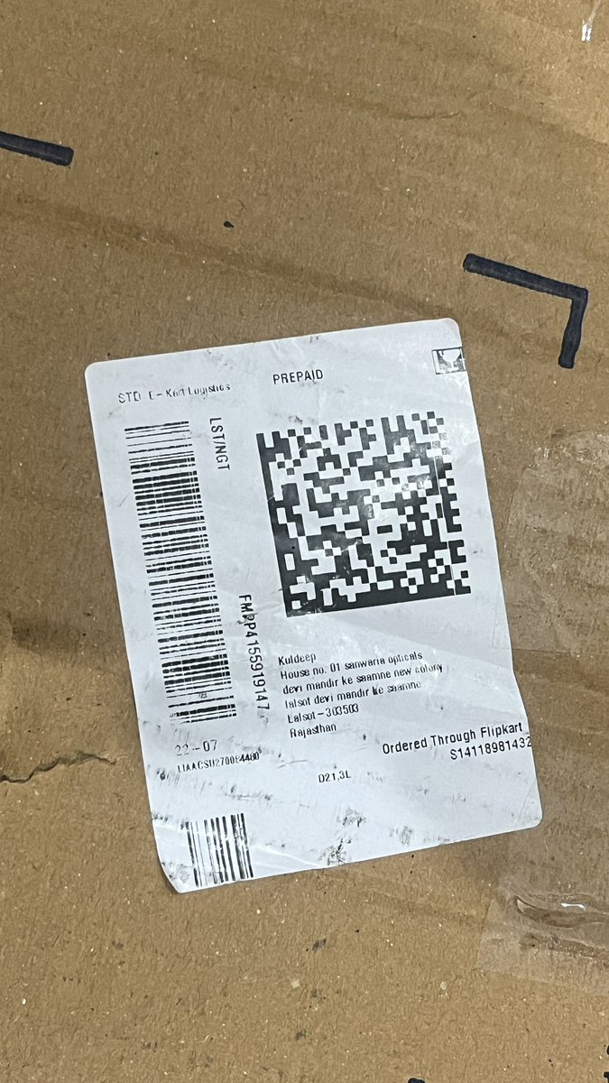 somvan321's tweet photo. Ordered a 3-box combo via 'shipping together', received only 2 boxes. Customer care is denying my refund/resolution. Order ID:  (OD338130722005608100 )Need urgent help. @ConsumerAffairs @jaagograhakjago @flipkartsupport @Flipkart https://t.co/vu70e0iihu