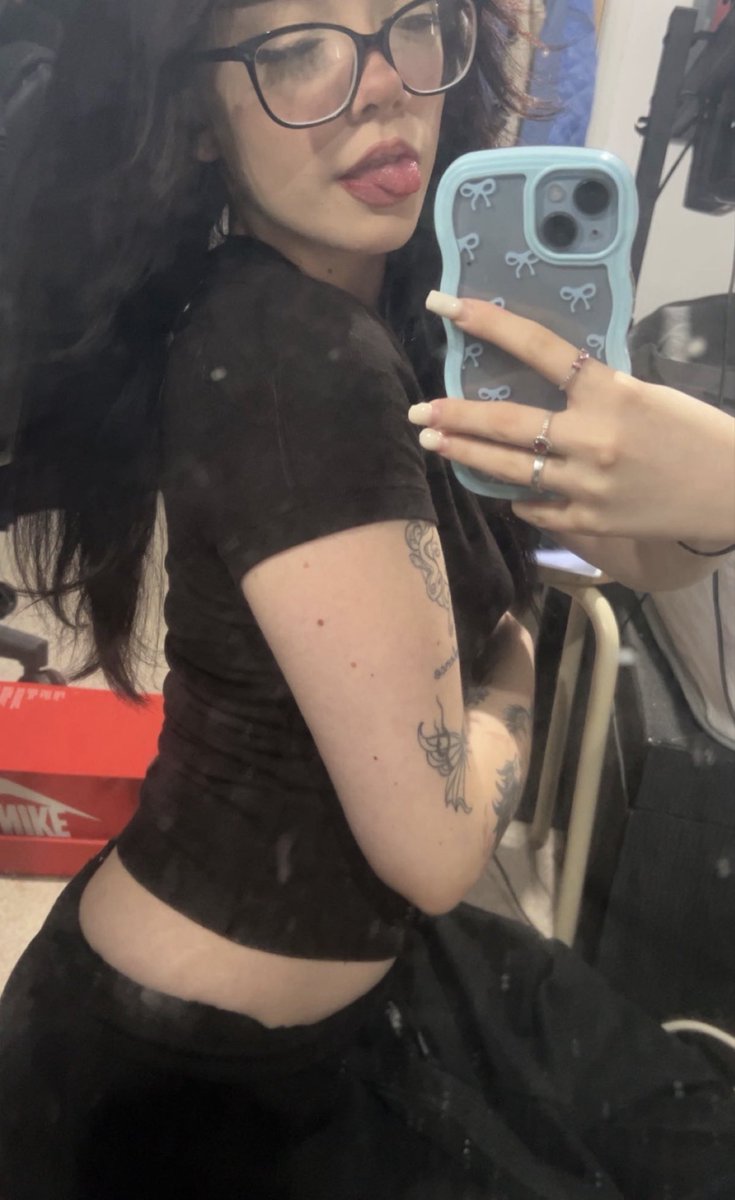 bratlola19x's tweet photo. 3/3/3 retweet game💋
MAX 3 comments
20 minutes

Findom dominatrix cashpig humanatm feet https://t.co/aeJx0VpVqb