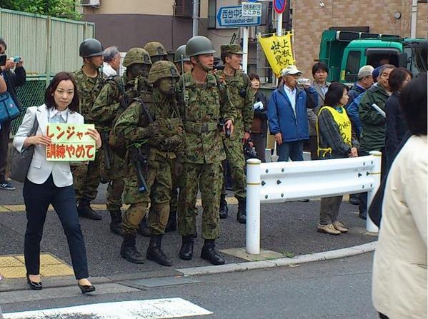 kohyu1952's tweet photo. 石田寛のような議員こそ、一人で街中をウロウロさせてはいけません。本当に危険です。病気が移りそう。そう言えばこんな男と全く同じメンタリティーの女議員が日本共産党にいたと記憶している。冗談でなく、もう立憲共産党という名前で合併した方が日本人有権者には優しいと思う。 https://t.co/bg4ssqGaGL