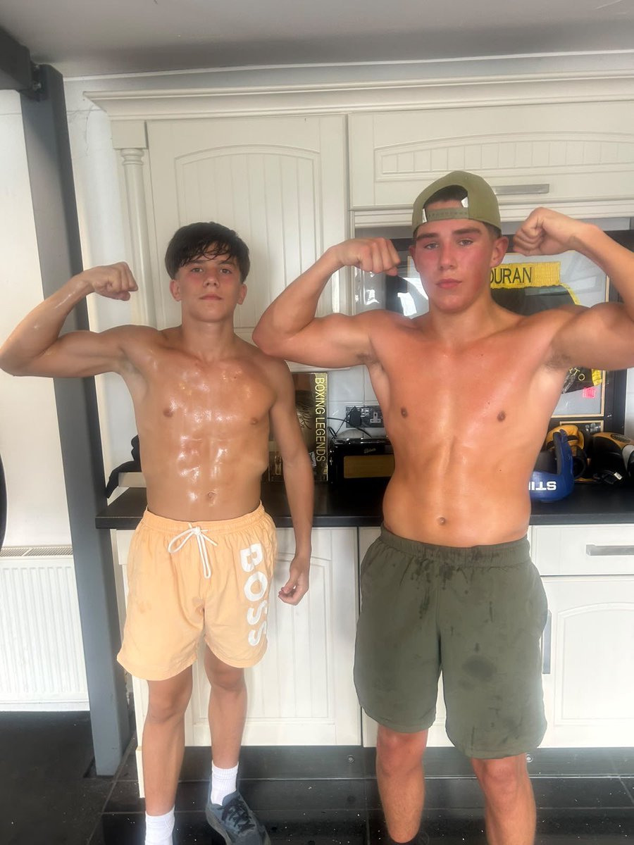 RumbolCharlie's tweet photo. Last session done 🥊🥊 https://t.co/LYLbR8Dich