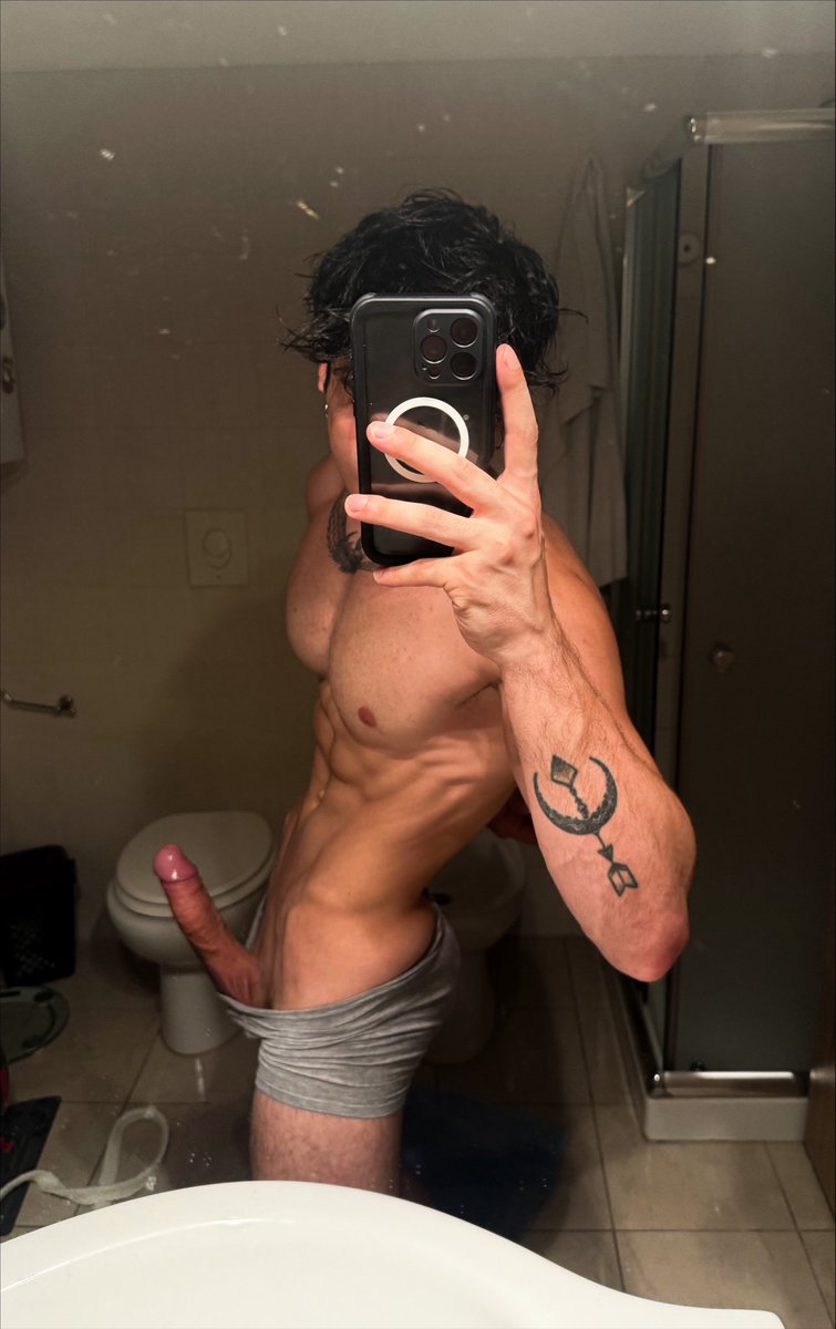 antoniosebert's tweet photo. can I be your boyfriend? :3 https://t.co/CeqQj8Vtmf