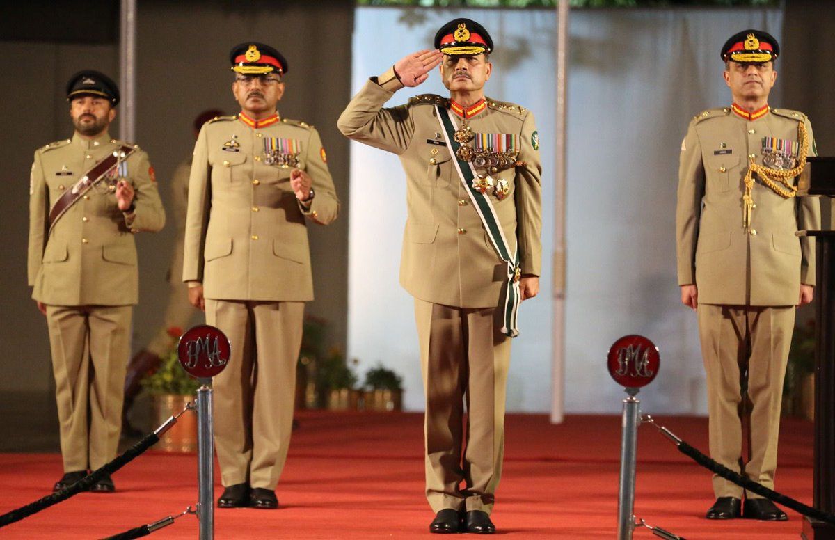 MarioNawfal's tweet photo. 🇵🇰🇺🇸🇮🇷 Pakistan believes a U.S. ground assault on Iran's coast may be close.

Security sources in Islamabad say their intelligence now rates a limited American ground offensive as a real and rising threat, one built to seize stretches of Iran's southern coast. And this is coming off real troop movements they're tracking right now, not just chatter.

Behind the scenes, Pakistan and Qatar are still shuttling proposals between Washington and Tehran, but the two sides want opposite things. Iran wants a permanent ceasefire and is rejecting any short-term pause.

Iran's military has warned the U.S. against a ground offensive and says it is prepared for exactly that kind of operation.

Up to now it's been missiles and airstrikes. If Islamabad's read holds, the ground war is what's coming.

Source: Iran International ( Anti- IRGC outlet ) / Writer: Daniyal