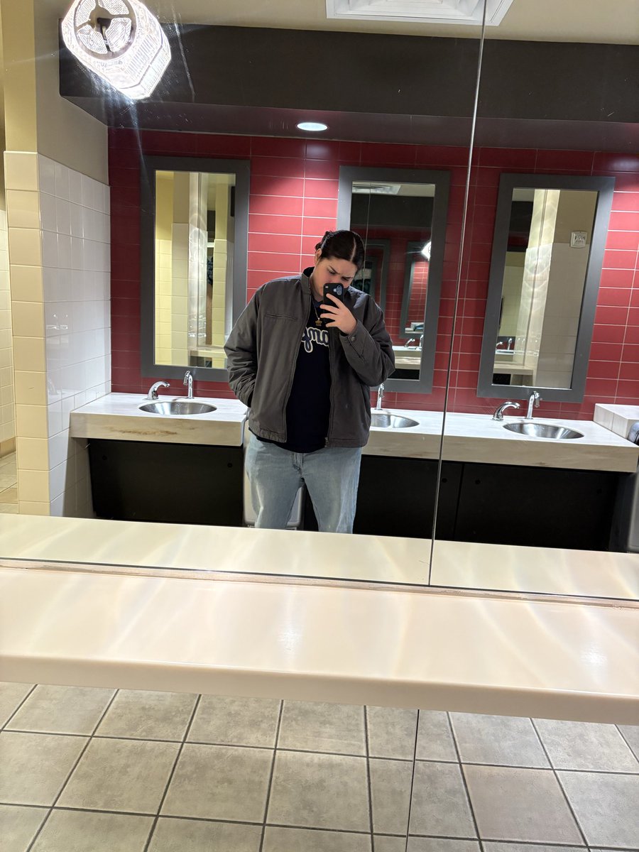 katattacks1's tweet photo. Turning 24 Today!! Life has definitely been lifing but i am openly gay and proud. my younger self would be crying right now. wish me a happy birthday RIGHT NEOW #FISHSTICKS ON TOPPP https://t.co/u7rGBs5SDi