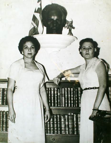 DrRobertoMOjeda's tweet photo. Melba y Haydee, las dos heroínas del Moncada, están siempre presentes en nuestra memoria, como las #MujeresEnRevolución que fueron. Este día les rendimos un homenaje especial. #MiMoncadaEsLaPatria https://t.co/6Wvao1xniZ