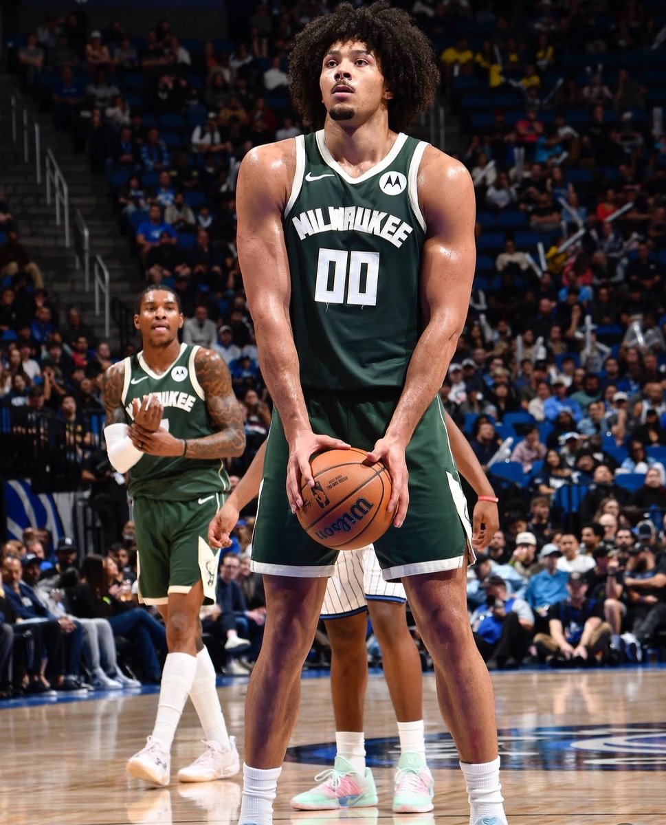 MJacobsLF's tweet photo. REPORT: The Lakers are still looking to add another center. Jericho Sims, Jalen Smith, and Karlo Matković are among the names Los Angeles is considering.

(via @DanWoikeSports) https://t.co/qZBCwGx06W