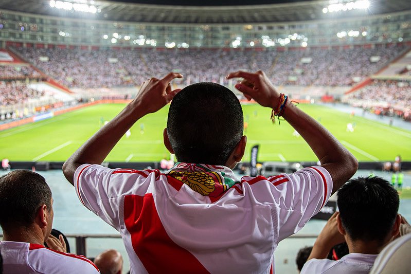 SENTIBLANQUIRRO's tweet photo. ¡Feliz 28! 🇵🇪 Unidos por un mismo sentimiento, siempre orgullosos de nuestra tierra, de nuestro mestizaje y de nuestros colores.  

¡Arriba Perú, hoy y siempre! 🎺🥁 https://t.co/TFmAZKvStb