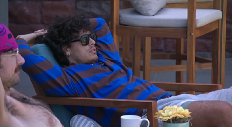 rbbq's tweet photo. Jason: "If they're nominated together, she (Haley) will turn on them (Chuk/Kamu) so quick.  I want to watch it happen.  I want to see her squirm.  I want to see her bob fly off.  I want to see her turn on Chuk, that will be so funny" #BB28 https://t.co/vvS3pCfA3U