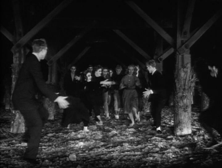 freakyfilms0's tweet photo. Carnival of Souls (1962) https://t.co/DyQK0WRVhx