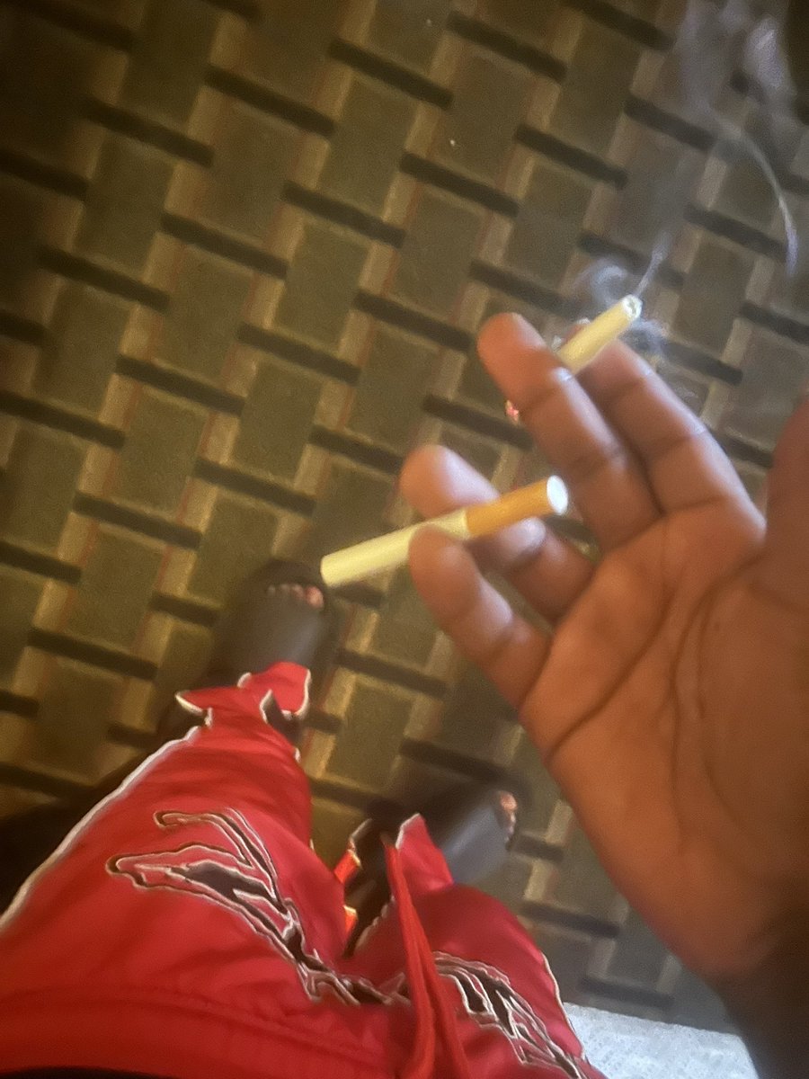 came_gone's tweet photo. One more left in the box… wake tht ass up and put it in the air for a real one https://t.co/2W6rCB28GL