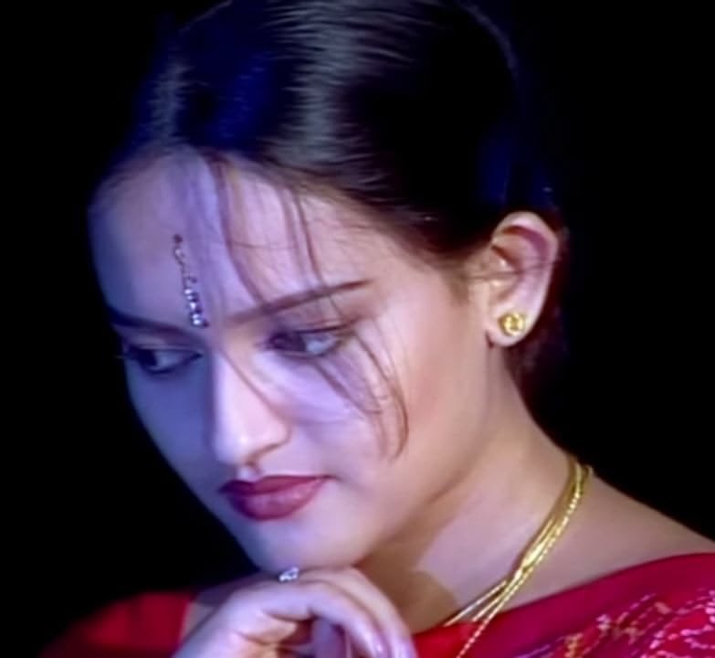 wltngrose's tweet photo. 90’s Bangladeshi divas 🇧🇩 https://t.co/680SjSlPWv