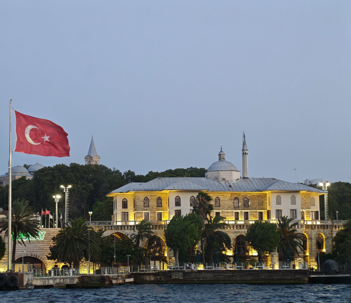 sersoyist's tweet photo. Sepetçiler Kasrı 
Sirkeci / Fatih / İstanbul https://t.co/GBurMW86Rj