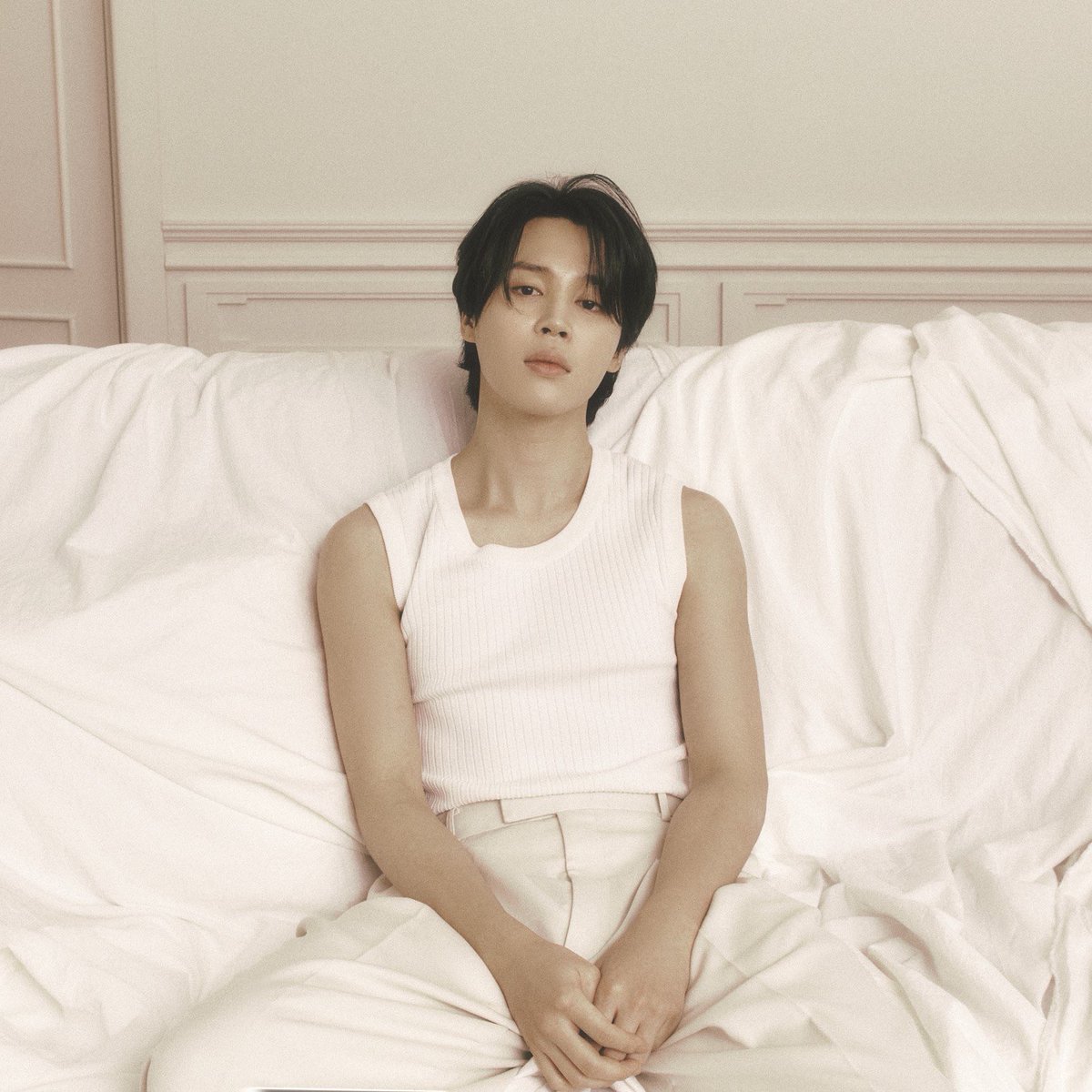 chartradar_'s tweet photo. Jungkook and Jimin remain the only K-pop soloists in history to reach No. 1 on the Billboard Hot 100. https://t.co/Q6HgvNqtQn