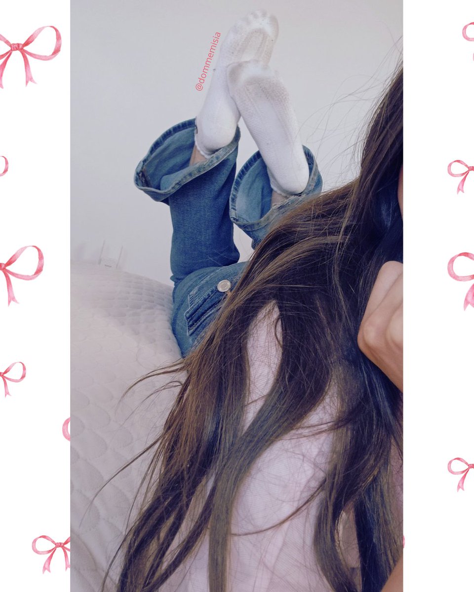 Bogini_Misia's tweet photo. Relaxing and waiting for your money
(･ω･)♡

femdom feet foot socks dirty findomPL findom humanatm blik bliczek bankomat dojenie kod rt aesthetic https://t.co/cYeTieuOQv