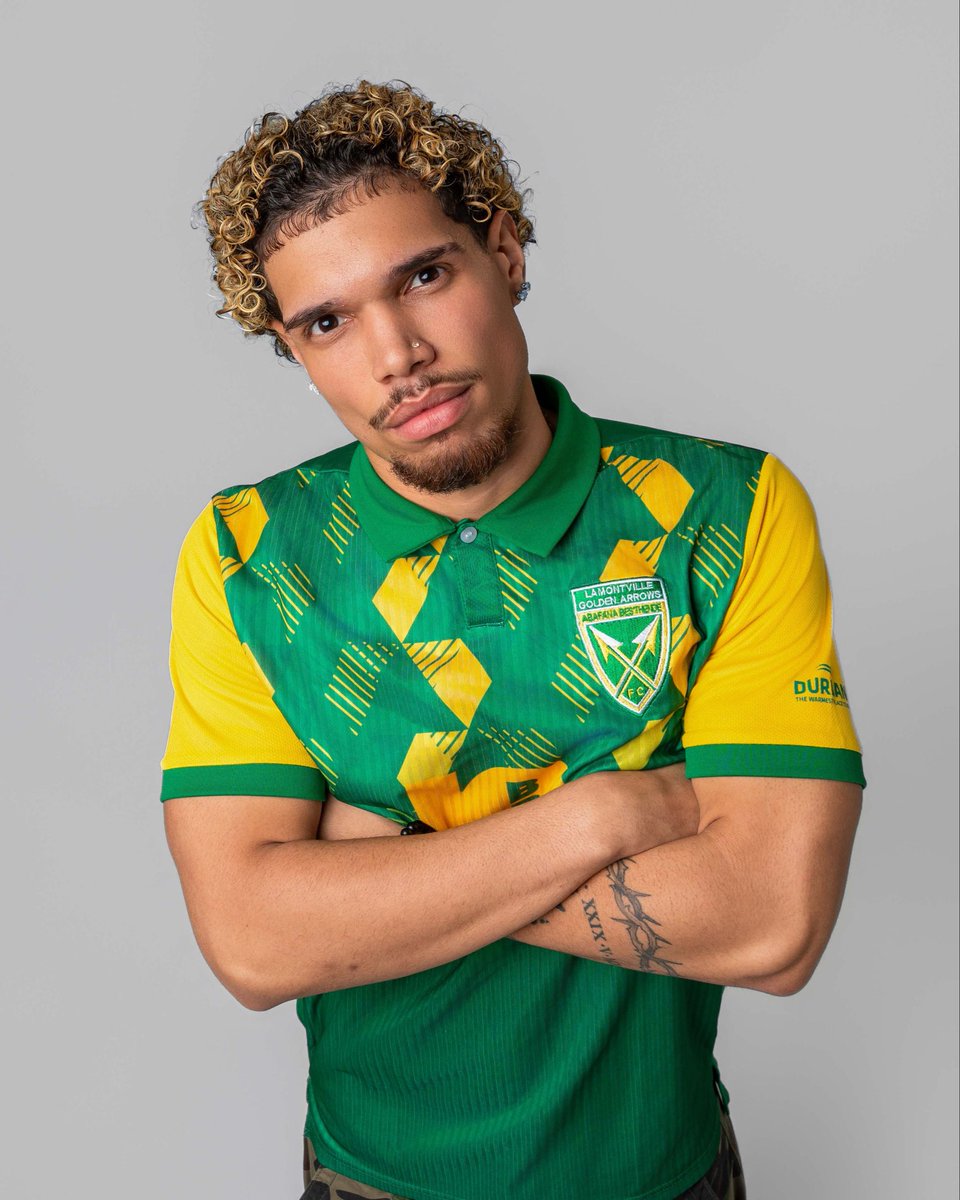 iDiskiTimes's tweet photo. 𝗖𝗢𝗣 𝗢𝗥 𝗗𝗥𝗢𝗣 ⁉️

Golden Arrows have unveiled their home and away kits ahead of the 2026/27 season.

Rate them out of 10. https://t.co/IjE3erMmsu