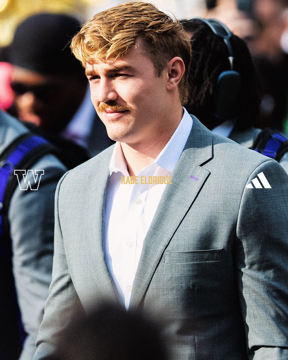 UW_Football's tweet photo. 🐺Meet the Pack: TE Kade Eldridge @eldridge_kade. A 6-4, 250-pound tight end and Lynden native, back home in the PNW. Studying Anthropology: Medical Anthropology and Global Health ☔️ https://t.co/SlL4qRbd0O