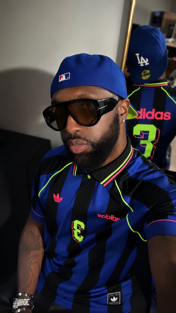 Flyguymaly's tweet photo. 💙💚💗 https://t.co/LUffx52Yf0