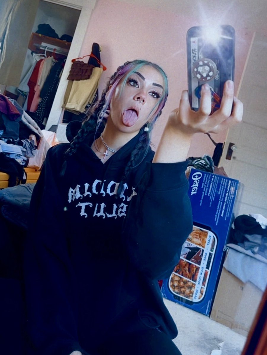 pixxieslut's tweet photo. just cute little fuck toy 🥰

#nsfwtwt #buyingcontent𝗠𝗘𝗦𝗦𝗔𝗚𝗘 #buyingrn #buyingcontent #selling #sellingcontent #onlyfans #nsfwtwtًً  #sessions #facetime #slut #buyingpics
#buyingcontent𝗠𝗘 #sellingnow #nsfwcontent #contentcreator #wataa https://t.co/crOKolLoZB