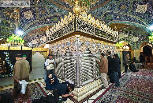 TAlQaaimForce's tweet photo. We extend our deepest condolences to Imam AlQaaim (AJTF) on the martyrdom of Sayeda Masooma bint al-Hussain (AS). May Allah hasten the reappearance of our Imam and grant us the honour of remaining steadfast in the path of the Ahlul Bayt (AS)
#AlQaaimForce

#شہادت_تسکین_قلب_حسینؑ https://t.co/yotg0VDRvb