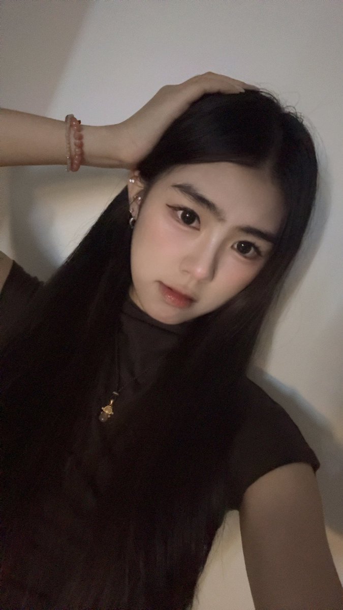 abcdefghitian's tweet photo. 我一个正太扭腰 https://t.co/jlXB0dBYkk