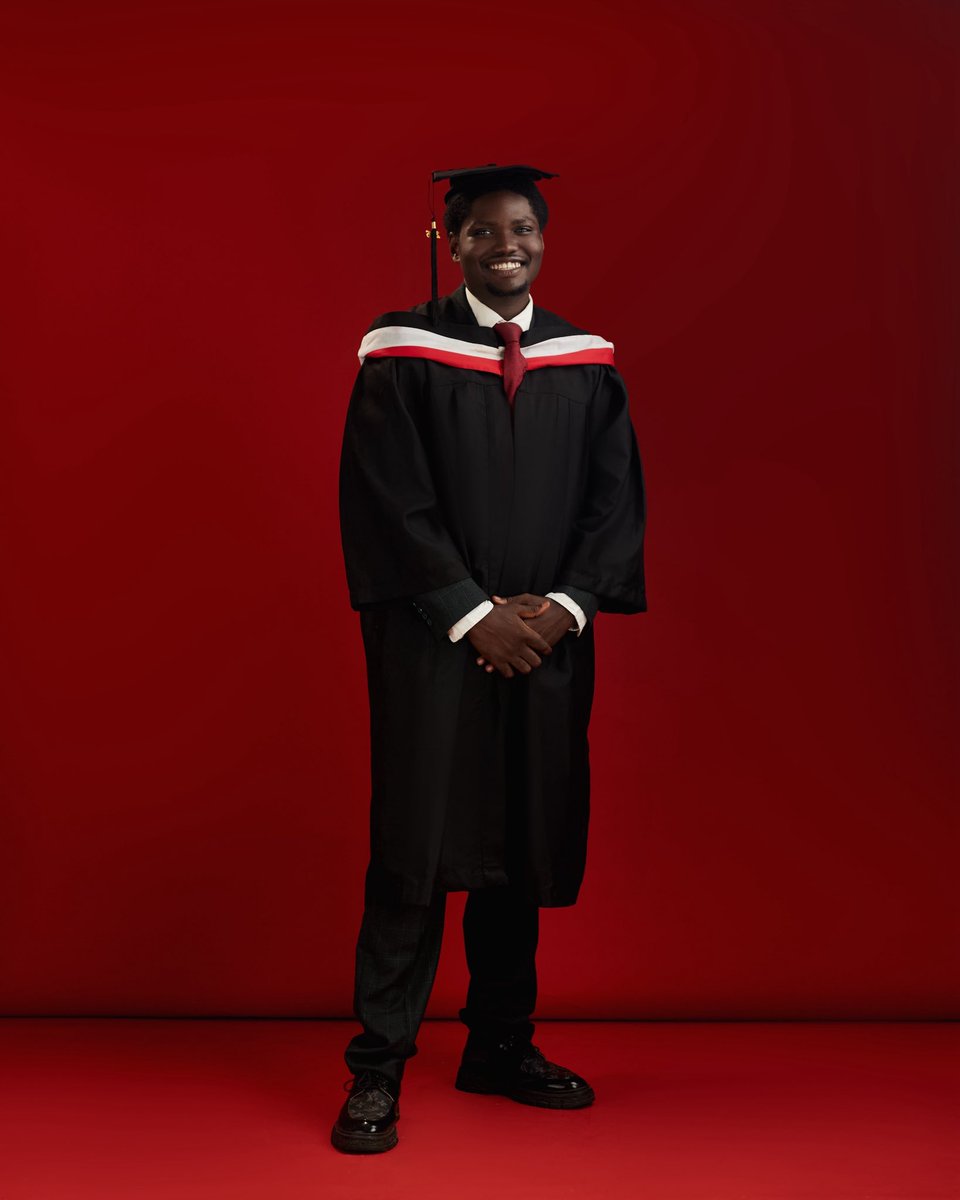 nekumartins's tweet photo. BSc. Computer Science (Hons) 🎓

Second Class Uppest (4.47)

Make una know say me sef I no small https://t.co/3v5lVUU4x1